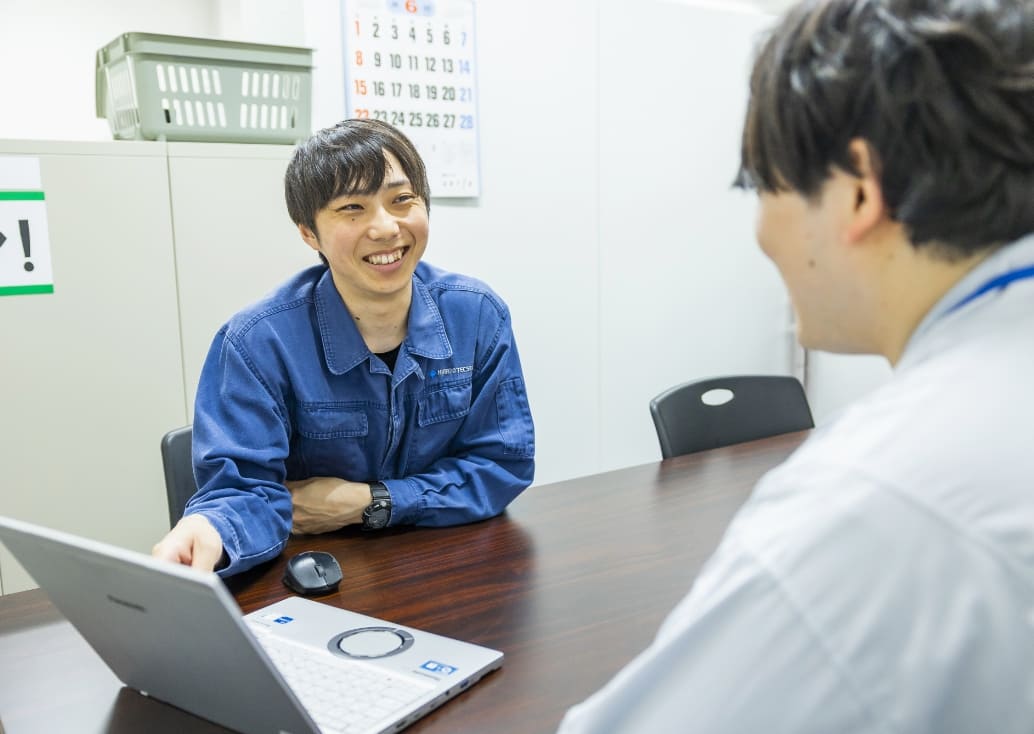 他の部署と関わることもありますか？